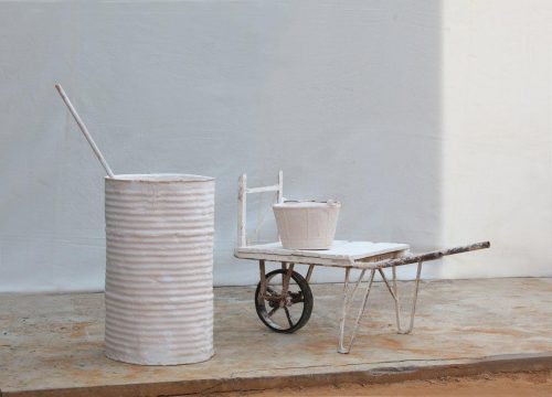 Bidón y carretilla con cubo de cal, 2012-2013 